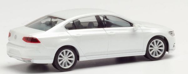 HER038416-002 - VOLKSWAGEN Passat Wit - 1