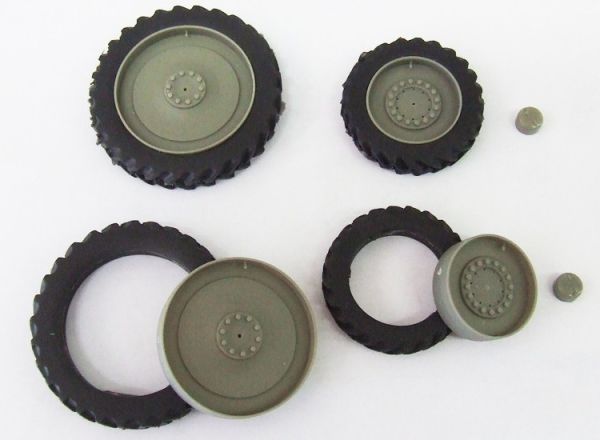 ART04211 - 4 Smalle wielen - Voor 43;5 mm - Achter 59 mm - 1