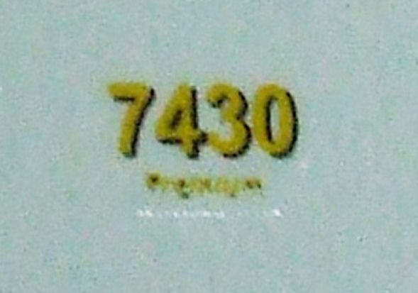 ART04601 - Sticker JD7430 - 1