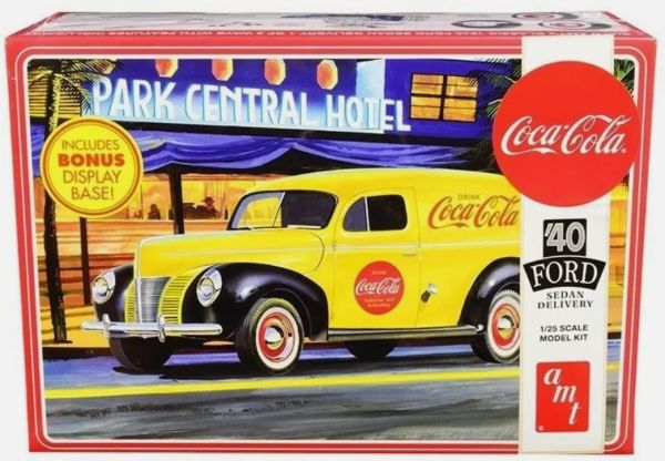 AMT1161/12 - FORD Sedan Delivery 1940 - COCA-COLA om te assembleren en te schilderen - 1