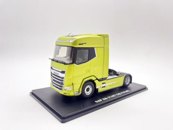 ELI118001 - DAF XG 4x2 metaal geel - 1
