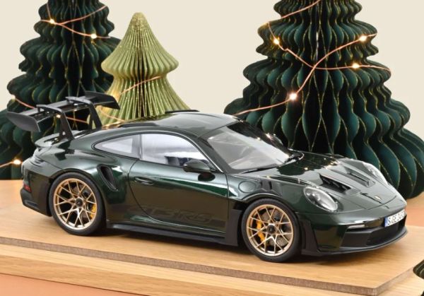 NOREV127532 - PORSCHE 911 GT3 RS 2022 Jet Green Metallic en Zwart - 1