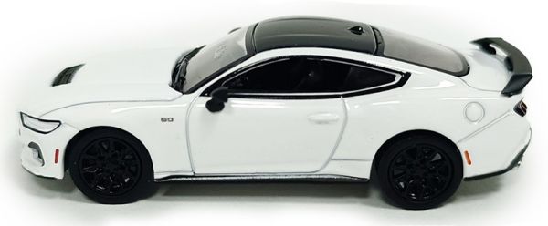 GREEN13370-F - 2024 Ford Mustang White GL Muscle Series, nog in blisterverpakking - 1