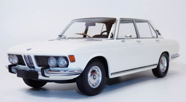 MNC155029202 - BMW 2500 1968 Wit - 1
