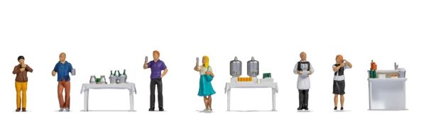 NOC16275 - 6 beeldjes en bijpassende accessoires - Buffet - 1