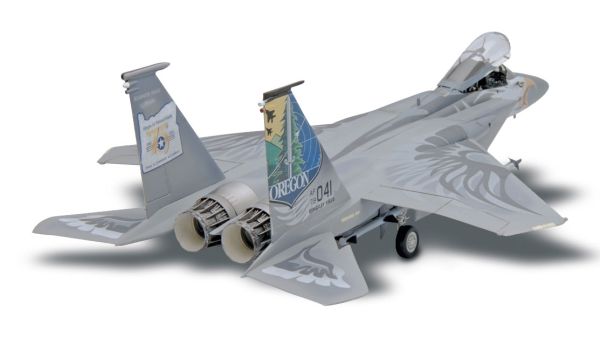 REV15870 - Bouwbare F-15C Eagle straaljager - 1
