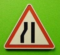 MCD-015 - Wegversmallingpaneel van links - In kitvorm - Paal niet inbegrepen - 1