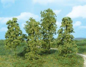 HEK1641 - Kavel van 12 natuurlijke bomen 