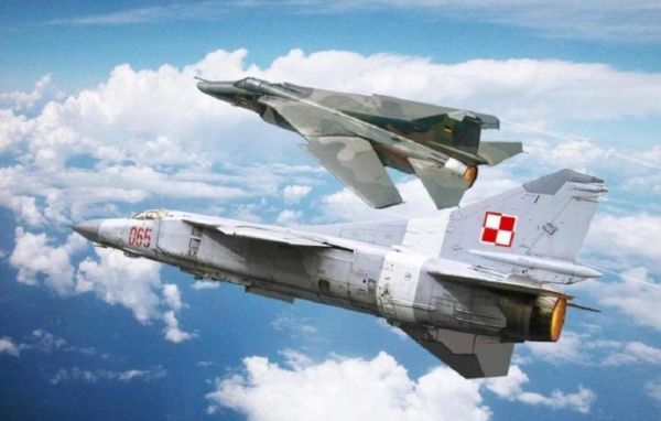 ITA2798 - MiG-23 MF/BN Flogger gevechtsvliegtuig om in elkaar te zetten en te schilderen - 1