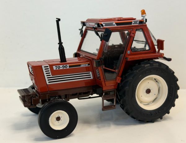 ROS30252 - FIAT 70-90 2WD Super Comfort-cabine – Beperkte oplage van 500 stuks. - 1
