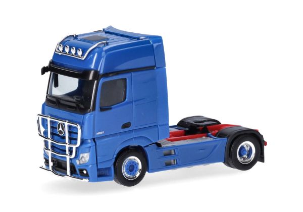 HER311533-005 - MERCEDES-BENZ Actros Gigaspace 4x2 met lichtbalk en bumper - 1