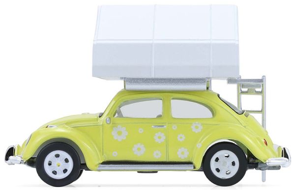 GREEN38080-A - Gele Volkswagen Beetle Classic Flower Power met daktent uit de The Great Outdoors-serie, nog in de originele verpakking. - 1