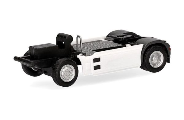 HER086325 - MAN TGX-chassis met 2 assen, inclusief accubak en zijbekleding – 2 onderdelen om in elkaar te zetten - 1