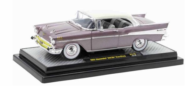 M2M-40300-115B - 1957 Chevrolet Bel Air Hardtop Metallic Roze - 1