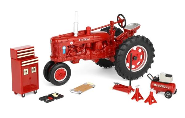 ERT44493 - FARMALL Super H met gereedschap - Prestige Collectie - 1
