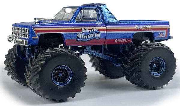 GREEN49160-A - GMC Sierra 2500 1982 Monster truck - MOONSHINER uit de KINGS OF CRUNCH-serie in blisterverpakking - 1