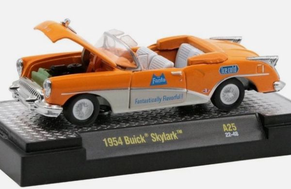 M2M-52500A25-A - BUICK Skymark 1954 FANTA in blister - 1
