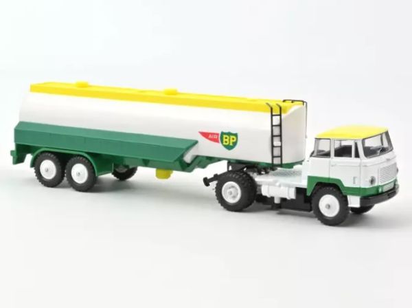 NOREVCL5513 - UNIC Esterel 4X2 met 2-assige tankwagen AIR BP - 1