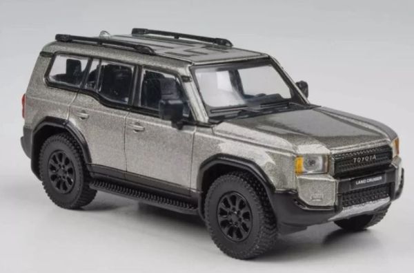 PAR64-55746 - TOYOTA Land Rover Gruiser LC250 2024 Metallic Grijs - 1
