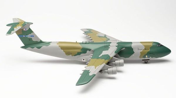 HER572361 - Vliegtuig van het 137e Luchteskader, Lockheed C-5A Galaxy, USAF - 1