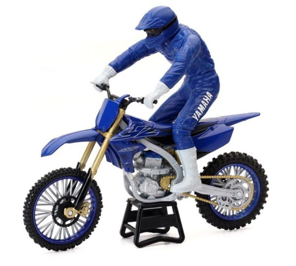NEW58315 - YAMAHA YZ 450 F met bestuurder - 1