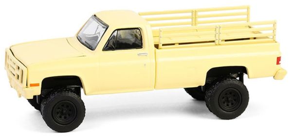 GREEN61050-F - CHEVROLET M1008 CUCV 1986 DESERT TAN uit de serie BATAILLON 64 in blisterverpakking - 1