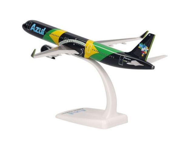 HER613682 - Passagiersvliegtuig AIRBUS A321neo Azul Brazilian Airlines Braziliaanse vlag beschildering - 1