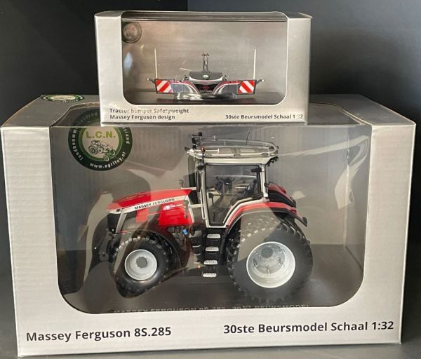 UH6855-6856 - MASSEY FERGUSON 8S.285 met bumper - 30e Beursmodel Schaal - 1