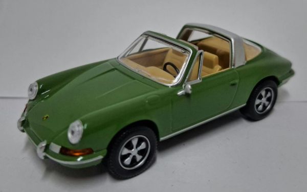 NOREV750059 - PORSCHE 911 Targa 1969 Verde oliva - Coche a reacción - 1
