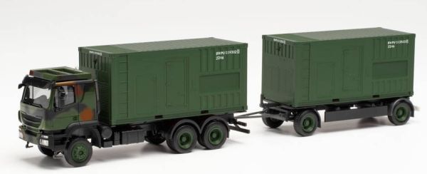 HER746847 - IVECO vrachtwagen recht stuk 6x4 met container en 2-assige containeraanhanger BUNDESWEHR - 1
