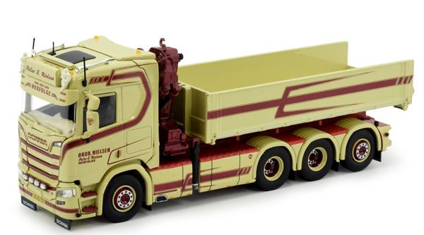TEK81597 - SCANIA R 8x4 forwarder met amplirol en loskraan PETER E. NIELSEN - 1