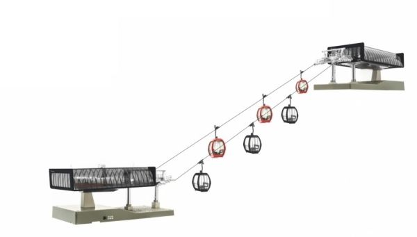 JC82492 - Mechanische lift met 3 rode OMEGA V10 cabines - 3 zwarte OMEGA V10 cabines - D-LINE - 1