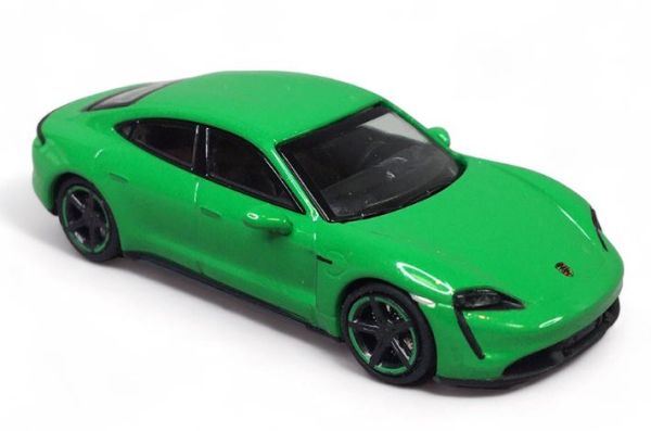 MNC870068402 - PORSCHE Taycan Turbo S 2019 Groen metallic - 1