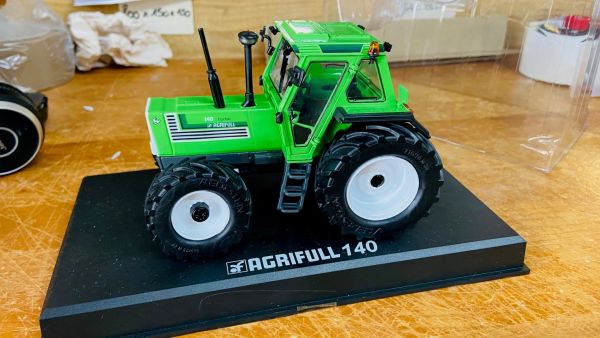 CW0157 - AGRIFULL 140 met VREDESTEIN banden - 1
