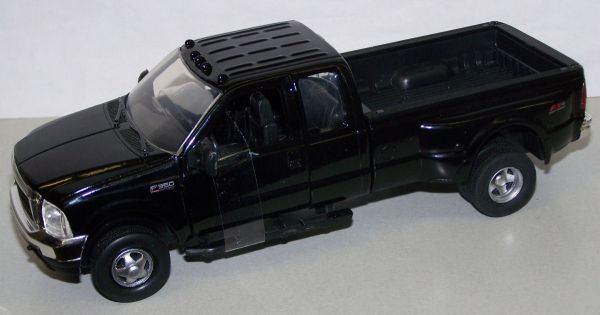 NEW54473C - FORD F-350 zwart - 1