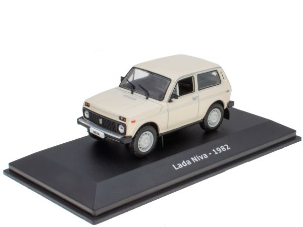 ABADD136A - LADA Niva van 1982 wit - 1