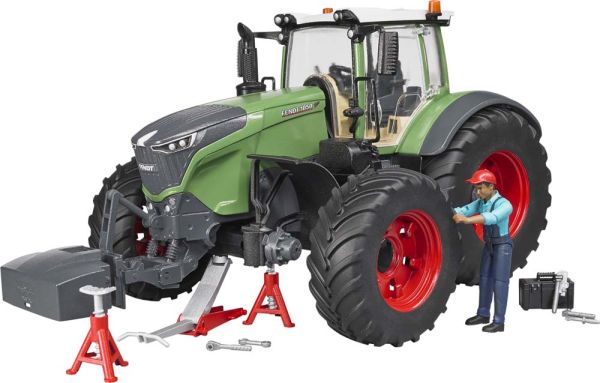 BRU4041 - FENDT 1050 Vario met personage en werkplaatsgereedschap Ech:1/16 - 1