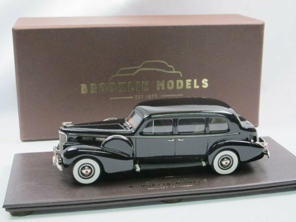BROKBML30 - CADILLAC Imperial Sedan 1938 Zwart - 1