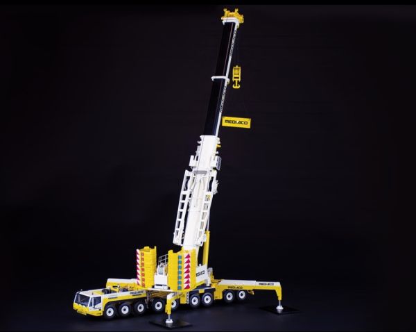 IMC32-0138 - Mobiele kraan DEMAG AC 700-9 MEDIACO - 1