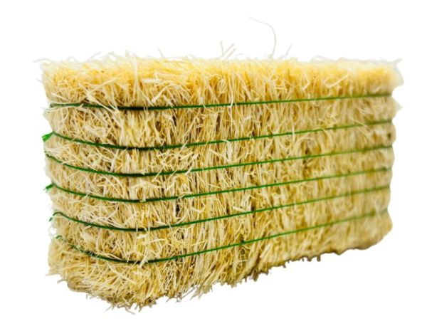 CW0275 - Vierkante strobaal met groen touw - 7,8 x 3,7 x 2,8 cm - 1