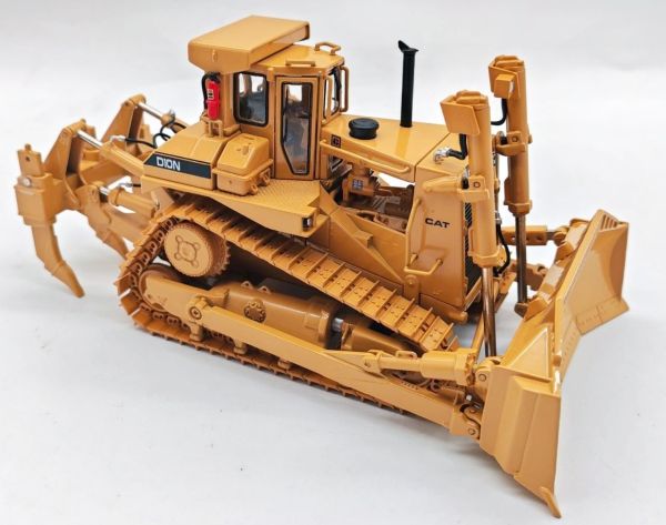 CCMD10-U - CATERPILLAR D10N U-blad bulldozer met ripper - Beperkte oplage van 400 stuks - 1