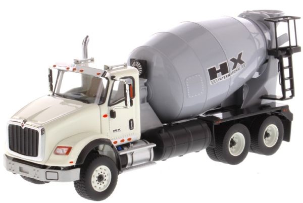 DCM71014 - INTERNATIONAL HX615 6x4 spindelvormer - 1