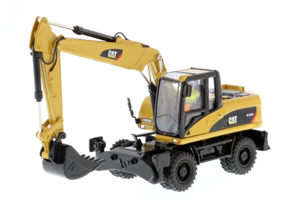DCM85171 - CATERPILLAR M316D graafmachine op banden met chauffeur - 1