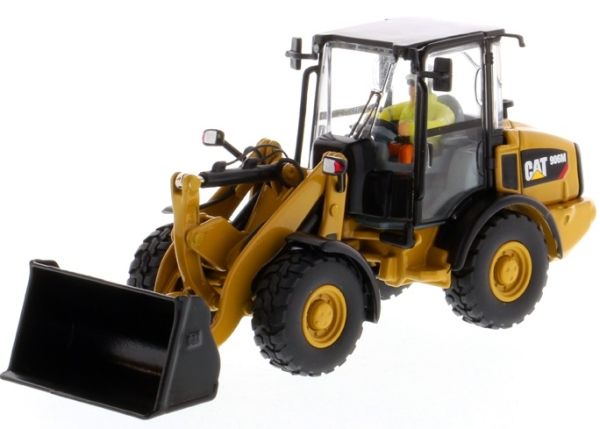 DCM85557 - CATERPILLAR 906M wiellader met chauffeur en metalen bak - 1