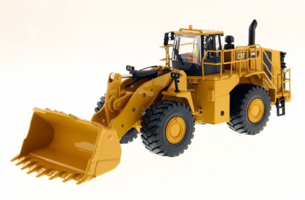 DCM85901 - CATERPILLAR 988K wiellader met bestuurder en metalen bak - 1
