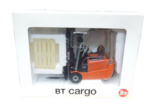 ROS00146 - BT heftruck met 1 pallet Schaal: 1/23 - 1