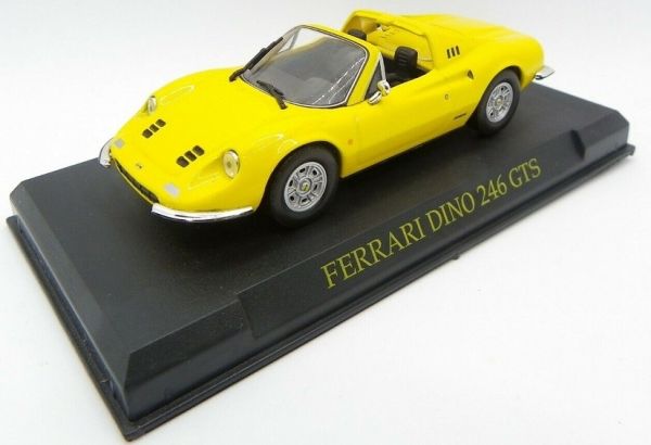 MAGFERDINO - FERRARI Dino 246 GTS 1972 geel dak open verkocht in blister - 1