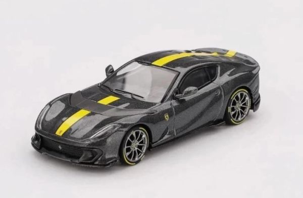 BBRFER64009 - FERRARI 812 Competizione 2024 Grijs met gele streep - 1