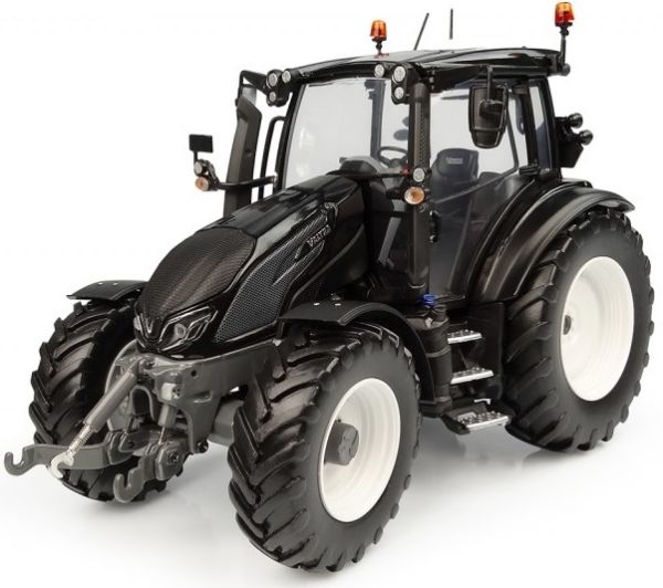 UH6291 - VALTRA G135 zwart Beperkt tot 750 exemplaren - 1