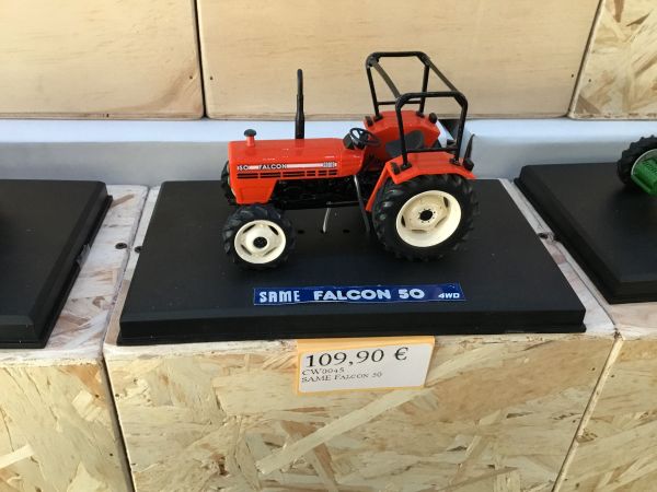 CW0045 - SAME Valk 50 - 1